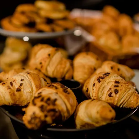 موتيل وان مطار فندق