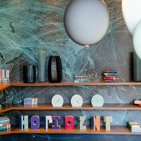 One Frankfurt Airport Hotel