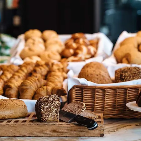 One Frankfurt Airport Ξενοδοχείο 3*