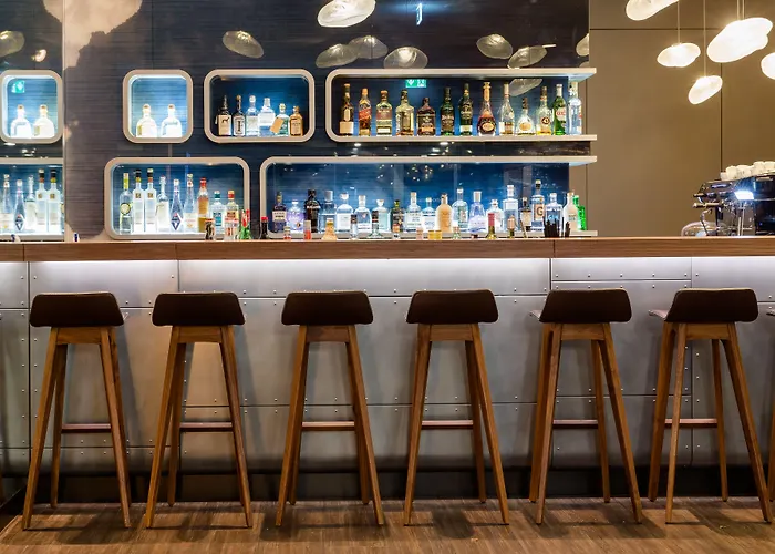 One Frankfurt Airport Отель 3*