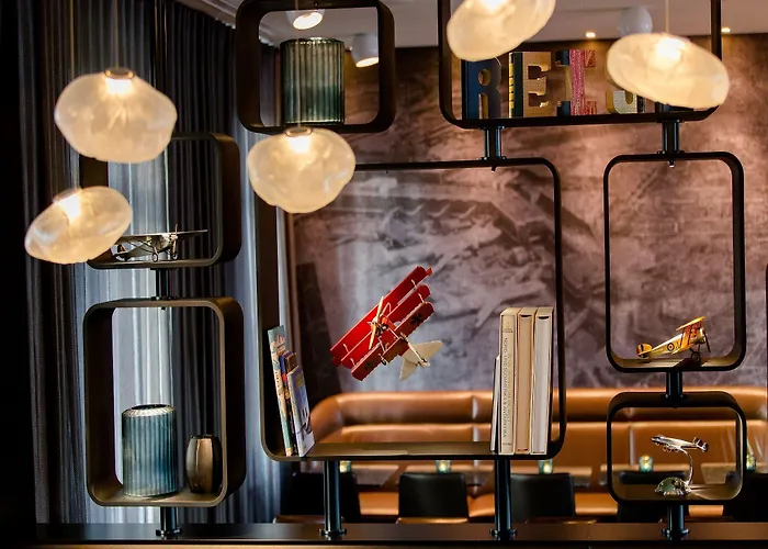 One Frankfurt Airport Отель 3*