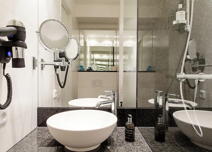 One Frankfurt Airport 3* Франкфурт-на-Майне