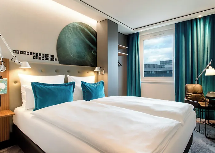 Отель One Frankfurt Airport 3*