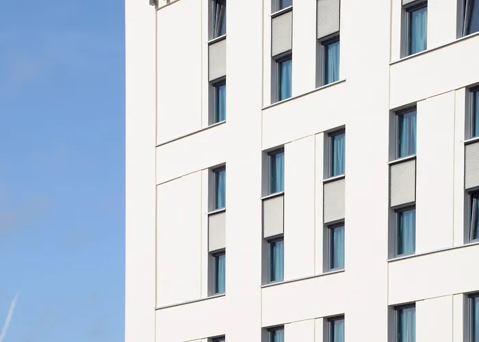 One Frankfurt Airport Hotel