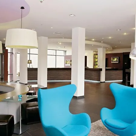 One Frankfurt Airport Hotel 3*
