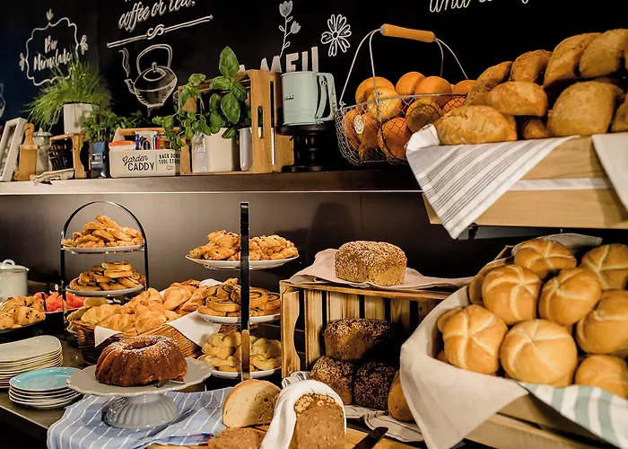 One Frankfurt Airport Hotel 3*